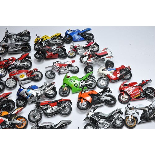 195 - A group of Twenty Nine 1/12 diecast model motorcycle issues, various makes including some vintage ve... 