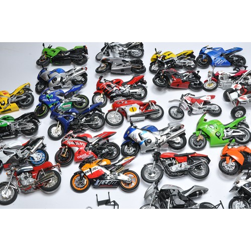 195 - A group of Twenty Nine 1/12 diecast model motorcycle issues, various makes including some vintage ve... 