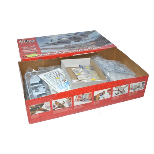 350 - Airfix Plastic Model Kit comprising A25001 1/24 de Havilland Mosquito NFII/FBVI sealed, complete in ... 