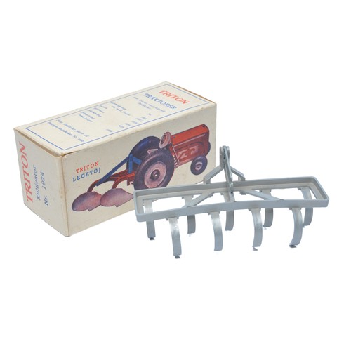 Triton (Denmark) rear cultivator the Lego Plastic Ferguson