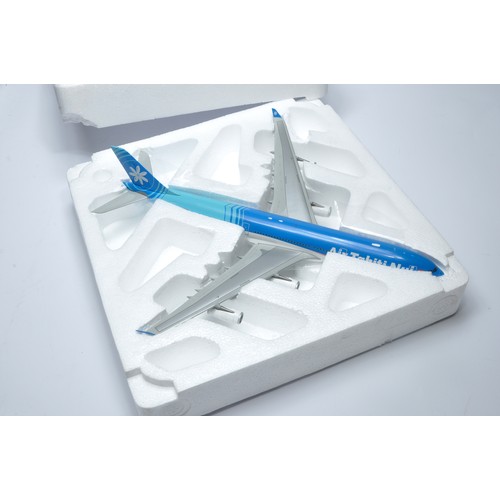 41 - Gemini 1/200 Diecast Model Aircraft Issue comprising No. G2THT376 Airbus A340-300 Air Tahiti. Displa... 