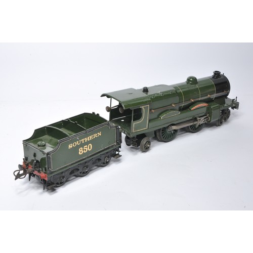 346 - Hornby O Gauge Model Railway issue comprising Lord Nelson Locomotive SR 850 with tender. Displays ge... 