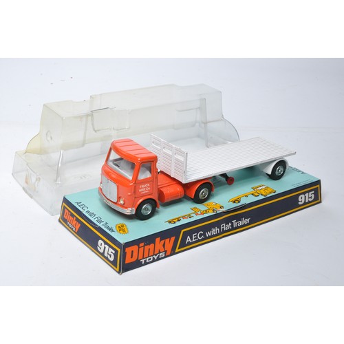 553 - Dinky No. 915 AEC Flat Trailer. Good, with signs of wear in good original box.