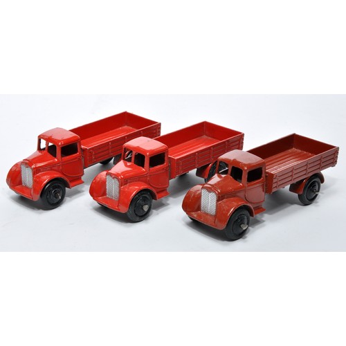 600 - Dinky No. 22C Motor Truck. Trio of issues in red and maroon as shown. Close inspection  shows the od... 