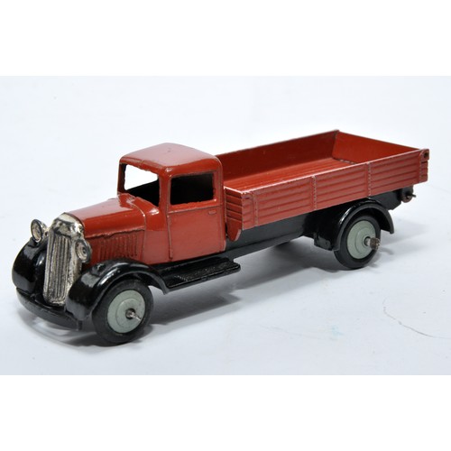 636 - Dinky No. 25e Tipping Wagon. Issue is in brown with grey hubs as shown. Displays very good to excell... 