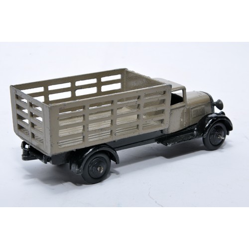 640 - Dinky No. 25f Market Garden Wagon. Issue is in fawn grey, as shown. Displays generally fair to good ... 