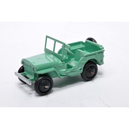 647 - Dinky No. 25j civilian jeep. Issue is in green, with black hubs, as shown. Displays very good, with ... 