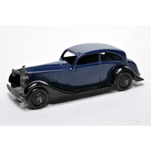 666 - Dinky No. 30b Rolls Royce (type 3). Issue is in dark blue, as shown. Displays generally very good to... 