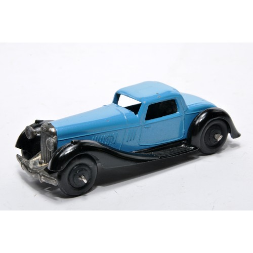 682 - Dinky No. 36b Bentley Sports Coupe. Single issue is in light blue, as shown. Displays generally very... 