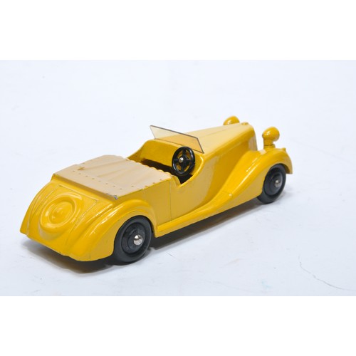 700 - Dinky No. 38b Sunbeam Talbot. Single issue is in yellow inc interior, as shown. Displays generally v... 