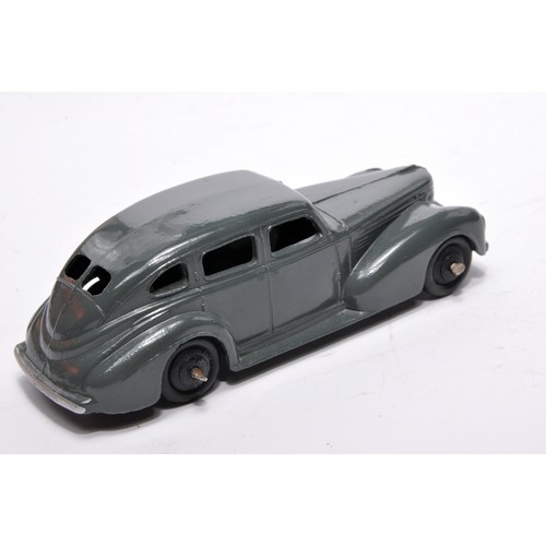 725 - Dinky No. 39e Chrysler Royal Sedan. Single issue is in dark grey, as shown. Displays generally very ... 