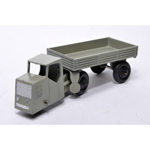 735 - Dinky No. 33w / 415 Mechanical Horse. Single issue is in grey, as shown. Displays generally very goo... 