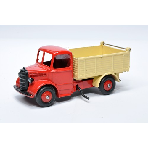 952 - Dinky No. 25m / 410 Bedford End Tipper. Single issue is in red / cream, with red hubs, as shown. Dis... 