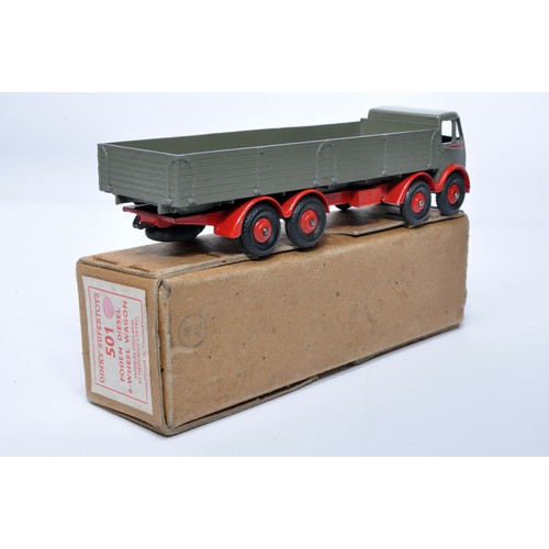 1015 - Dinky No. 501 Foden 8-Wheel Diesel Wagon, type 1. Single issue is in dark grey, with red flash, plus... 