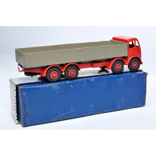 1045 - Dinky No. 901 Foden Diesel 8-Wheel Wagon. Single issue is in red /fawn, with red hubs, as shown. Dis... 