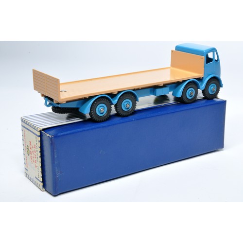 1047 - Dinky No. 903 Foden Flat Truck with tailboard. Single issue is in blue / peach with blue hubs, as sh... 