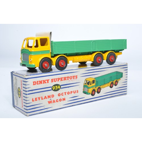 1055 - Dinky No. 934 Leyland Octopus Wagon. Single issue is in yellow and green, with red hubs, as shown. D... 