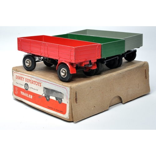 1123 - Dinky Trade Box for No. 551  x 3 Heavy Trailer. Display generally good to very good, with very littl... 