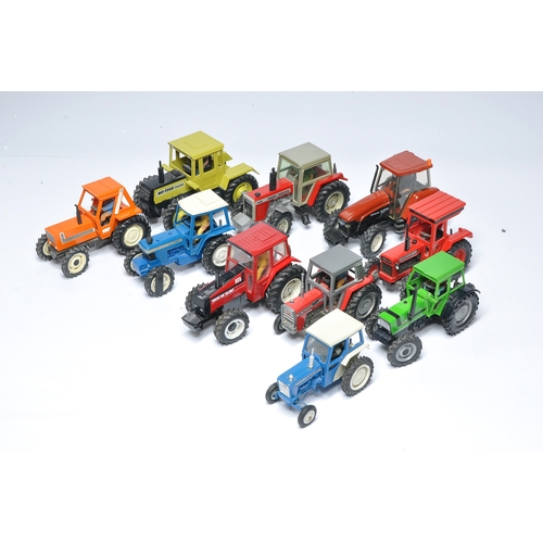 91 - Assorted Britains 1/32 farm model tractor issues. Most display very good, the odd issue has faults, ... 