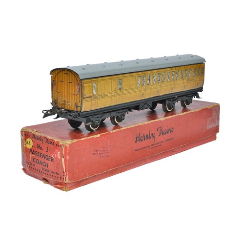 71 - Hornby Model Railway O Gauge No.2 Passenger Coach (Brake-Third) LNER in good to very good condition.... 