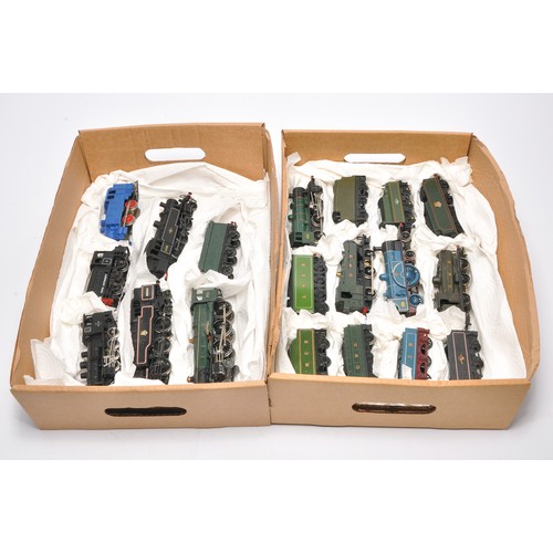 27 - Model Railway comprising 15-17 items to include mostly Locomotives. Makers include Triang, Hornby, a... 