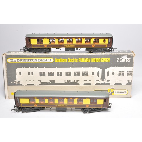 81 - Wrenn model railway issue comprising W3004/5 and W3006/7 Brighton Bello Pullman Set. In original box... 