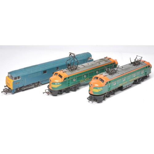 85 - Triang Railways R257 Bo-Bo Double Ended Transcontinental Overhead Electric Locomotive duo, plus one ... 