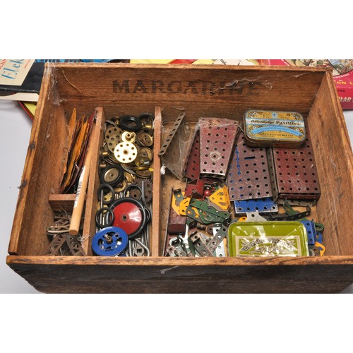 92 - A box of heavily worn vintage Meccano in addition to Elektrikit set (not checked for absolute comple... 