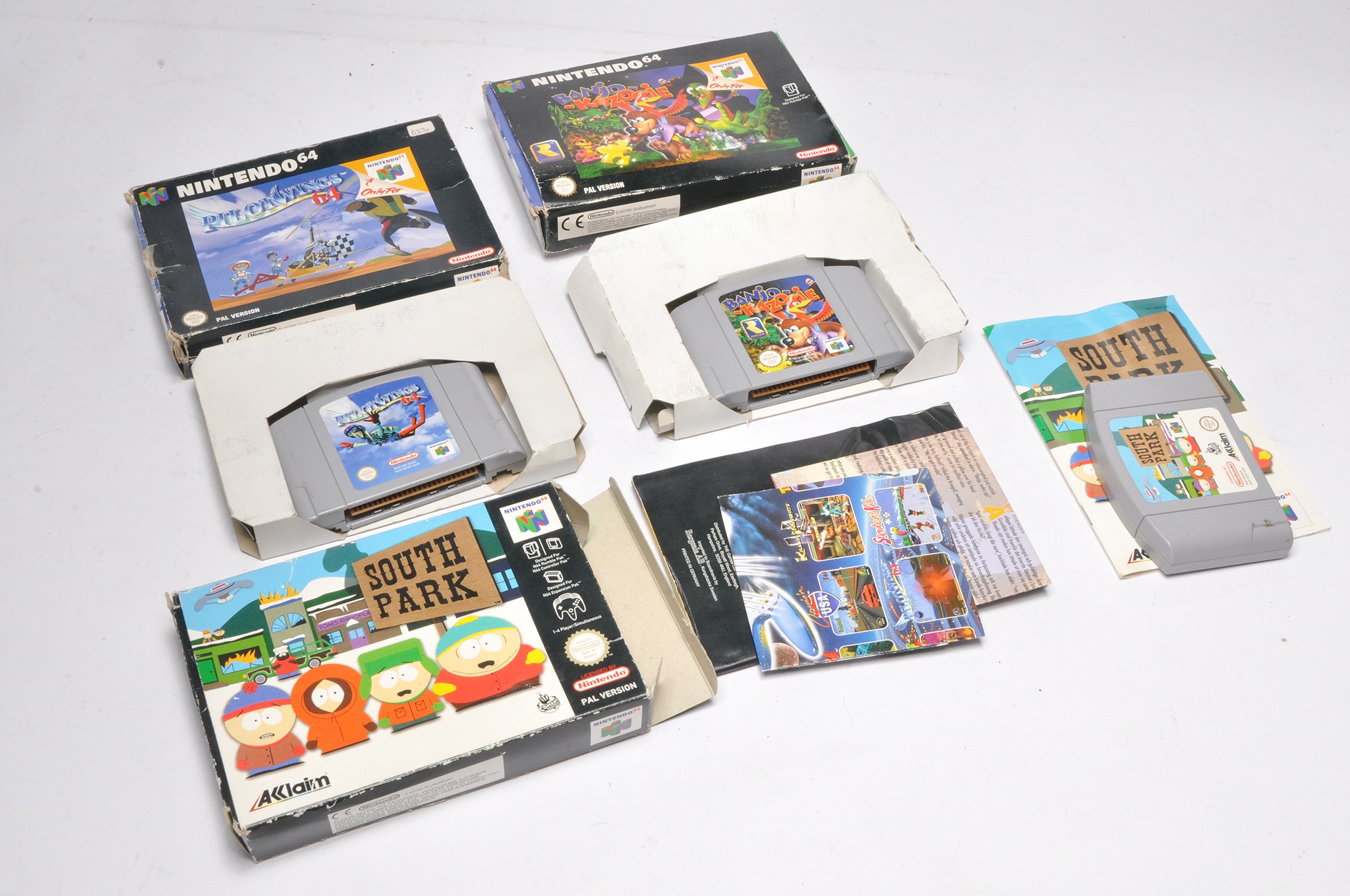 Nintendo N64 video game trio comprising Pilot Wings (no instructions