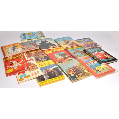 455 - A collection of children's annuals to include 1961 and 1962 Dandy annuals, Maverick Comic Album No. ... 