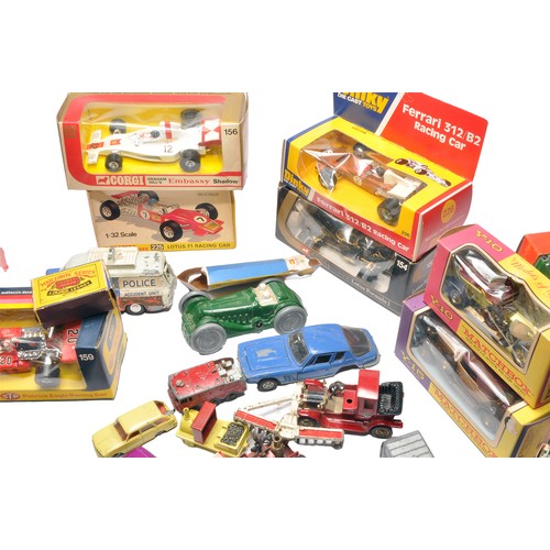 76 - A misc group of boxed and loose diecast models from Corgi, Dinky and Matchbox. Loose issues generall... 