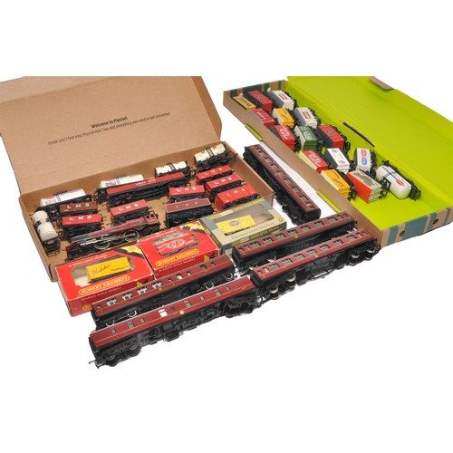 291 - A quantity of Hornby and other model railway rolling stock including wagons and coaches plus Princes... 