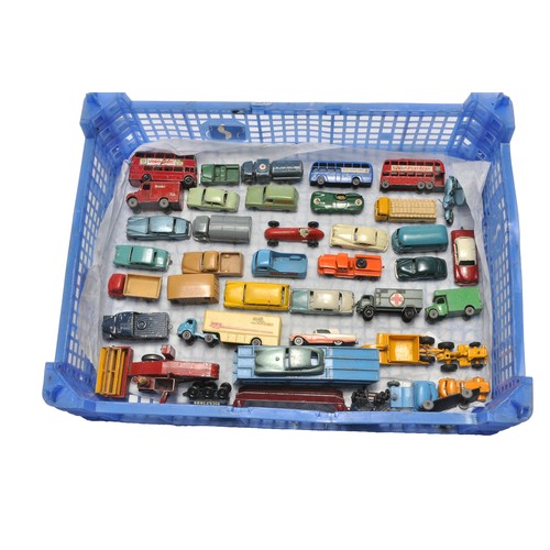 441 - An attractive assortment of loose, mostly playworn, Matchbox Regular Wheels and Major Packs. Compris... 