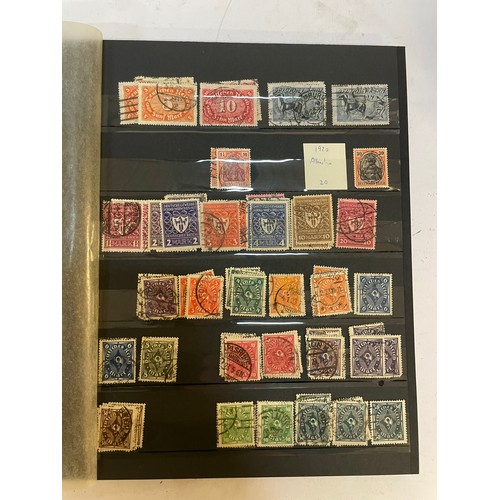 597 - A fine German Stamp album comprising a good quantity of mint issues from Deutsche Reich. 1905-1927. ... 