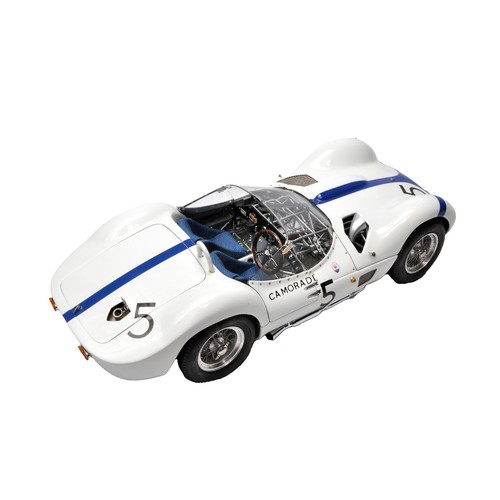 350C - CMC 1/18 precision detail diecast model car issue comprising Maserati Tipo 61 Birdcage (1960). Displ... 