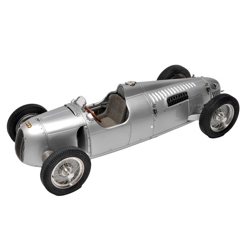 350K - CMC 1/18 precision detail diecast model car issue comprising Auto Union Type C (1936-37). Displays w... 