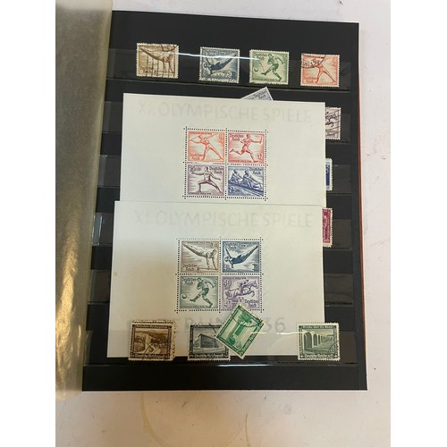 598 - A fine German Stamp album comprising a good quantity of mint issues from Deutsche Reich. 1928-1939. ... 