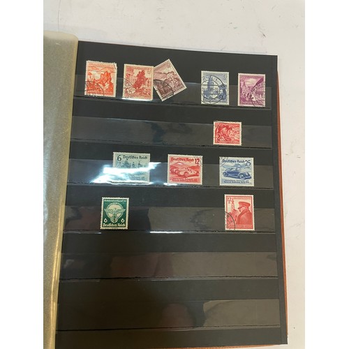 598 - A fine German Stamp album comprising a good quantity of mint issues from Deutsche Reich. 1928-1939. ... 