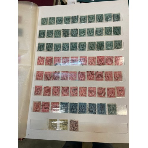 103 - A group of ten well presented stamp albums featuring Australia, Canada, Austria, Egypt, Ceylon (some... 