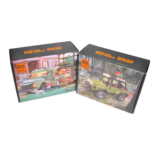 386 - Duo of Lumibricks/FunWhole Building and Lighting Sets comprising no.F9020 Jungle Off-Road Vehicle (5... 
