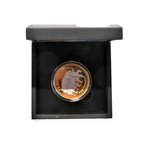 389 - Hattons of London 2020 VE Day 75th Anniversary Gold Proof 22 carat Five Pound Sovereign. Diameter 38... 