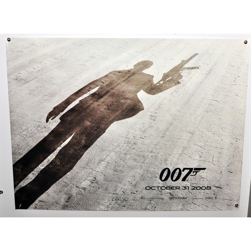487 - James Bond 007 Quantum of Solace (Quad) Film / Movie Poster. Rolled.