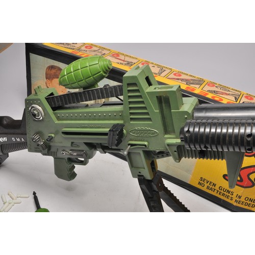 259 - Topper Toys Johnny Seven O.M.A. Gun appears to be complete, in clean condition and in working order.... 