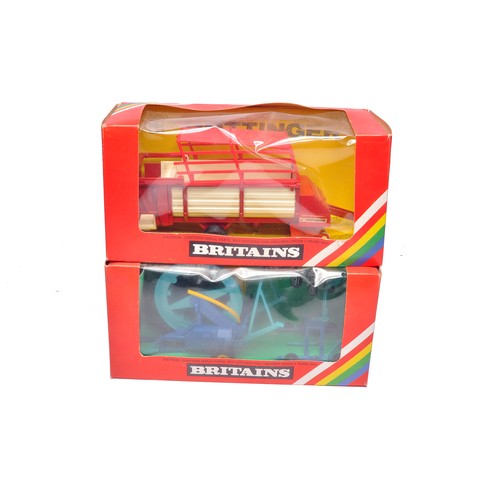 45 - Britains 1/32 Farm Toys comprising Loader Wagon and Wright Rain Irrigator. Contents excellent in ori... 