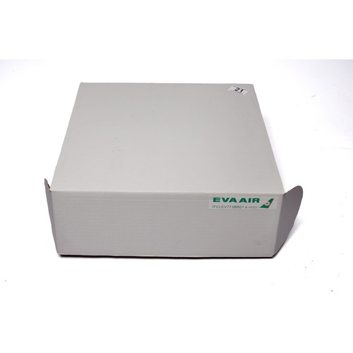21 - Inflight Models or similar 1/200 diecasst model aircraft comprising, Plain White Box Eva Air Livery.... 
