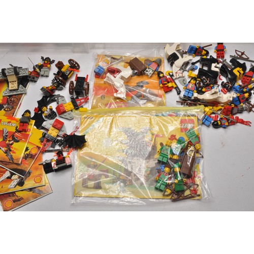579 - A collection of loose LEGO parts, bricks, components PLUS Mini-Figures (and accessories) including s... 
