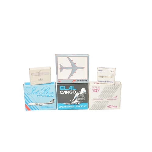 319 - A group of Schabak 1/600 diecast model aircraft in various airline liveries including Alitalia Boein... 