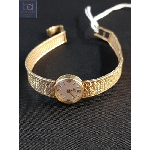 276 - ladies 9 carat gold wrist watch  circa 20.17 grams