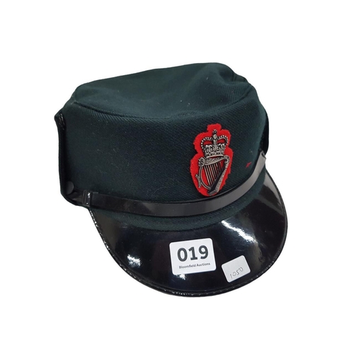 19 - ROYAL ULSTER CONSTABULARY LADIES PEAKED CAP