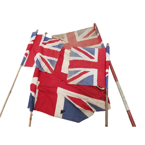 450 - QUANTITY OF VINTAGE UNION FLAG